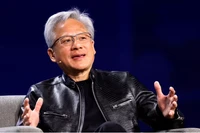 Jensen Huang, chủ tịch kiêm CEO của Nvidia, phát biểu tại CES 2026 ở Las Vegas. Ảnh: Nikkei Asia.