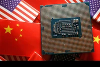 Ngành công nghiệp chip đang chờ đợi quyết định của chính quyền Trump về một cuộc điều tra thuế quan rộng hơn đối với nhập khẩu chip toàn cầu. Ảnh: Nikkei Asia.