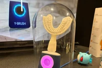 Công ty Y-Brush có trụ sở tại Pháp cho biết bàn chải đánh răng AI của họ có thể làm sạch toàn bộ răng của một người chỉ trong 20 giây. Ảnh: Nikkei Asia.