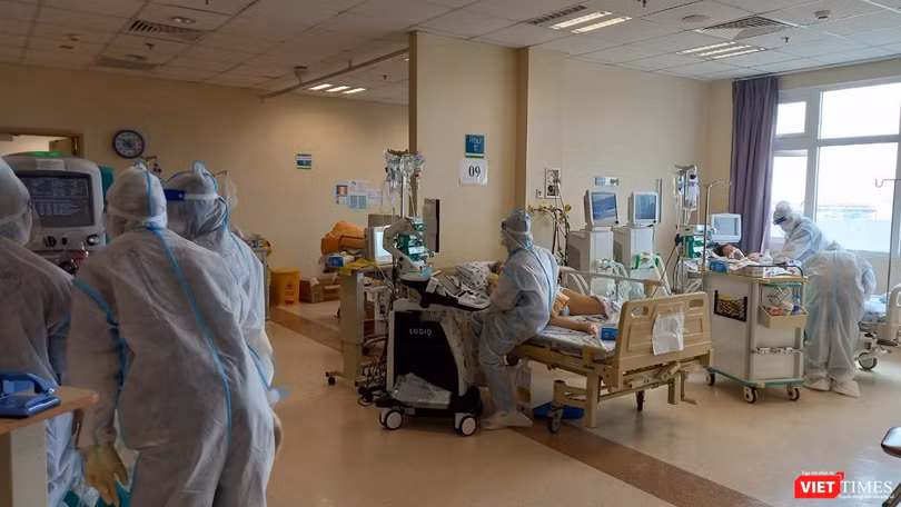 Điều trị bệnh nhân COVID-19 tại Bệnh viện Đại học Y Dược TP.HCM