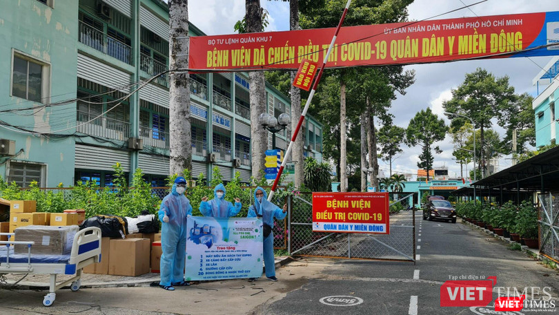 JCI trao tặng máy siêu âm, xe cáng đẩy cấp cứu tới các bệnh viện trên địa bàn TP.HCM