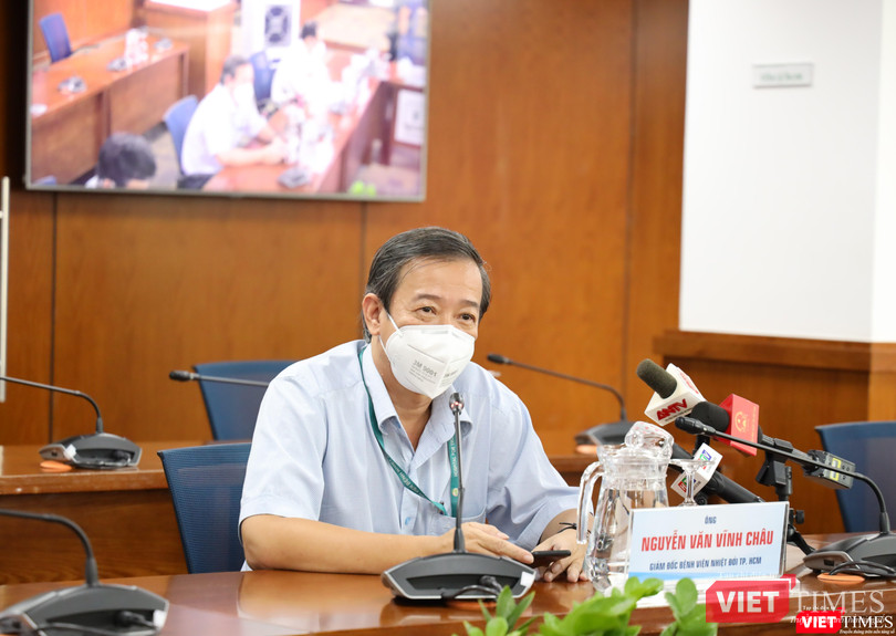 Giám đốc Bệnh viện Bệnh nhiệt đới TP.HCM Nguyễn Văn Vĩnh Châu. Ảnh: TTBC