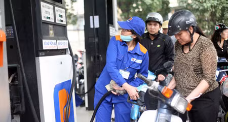 'Lỗ hổng' thuế, DN xăng dầu 'đút túi' ngàn tỷ? ảnh 1