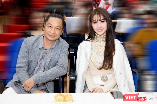 Đạo diễn Đỗ Thành An và hoa hậu Phan Thị Mơ (đóng vai nàng Kiều@) Đạo diễn Đỗ Thành An và hoa hậu Phan Thị Mơ (đóng vai nàng Kiều@)