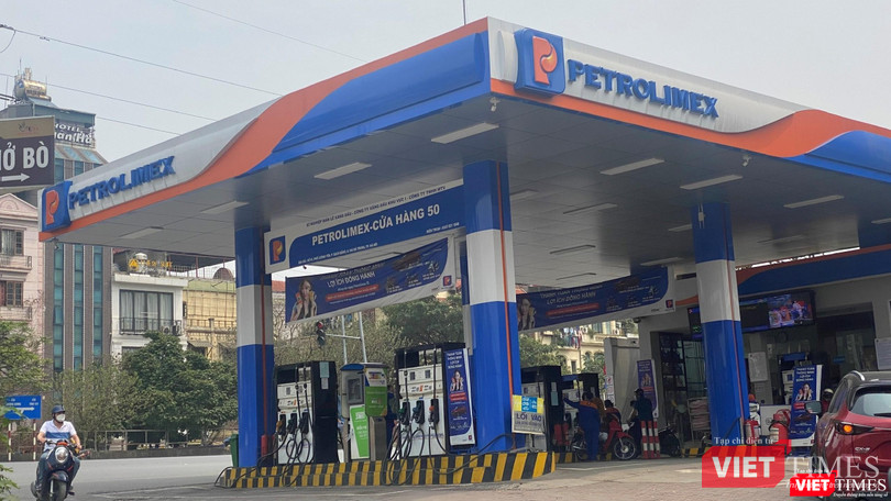 Giá xăng, dầu được điều chỉnh giảm sau 7 lần tăng liên tiếp