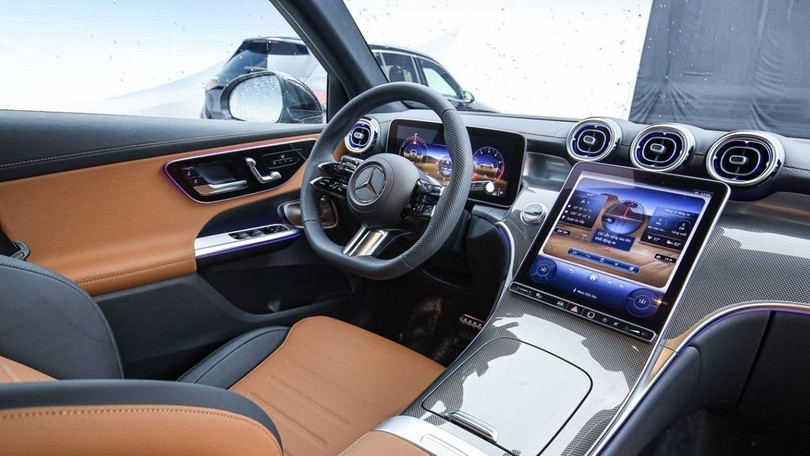 mercedes-benz_glc300_4matic_xe_c (1).jpg