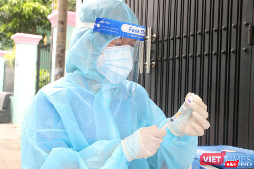 TP.HCM đã tiêm vaccine COVID-19 cho mọi người dân sinh sống, học tập trên địa bàn, chuẩn bị kế hoạch tiêm cho trẻ - Ảnh: HCDC