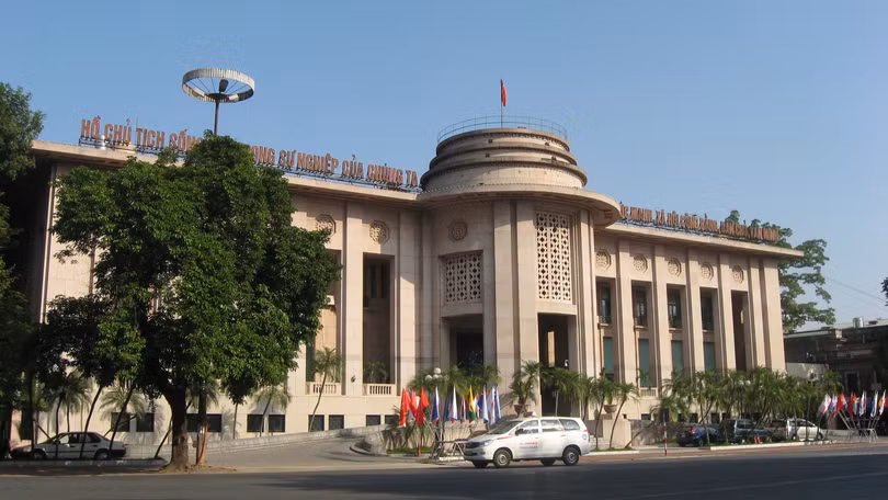 NHNN muốn chặn nguồn vay ngắn hạn nước ngoài chảy vào chứng khoán, bất động sản