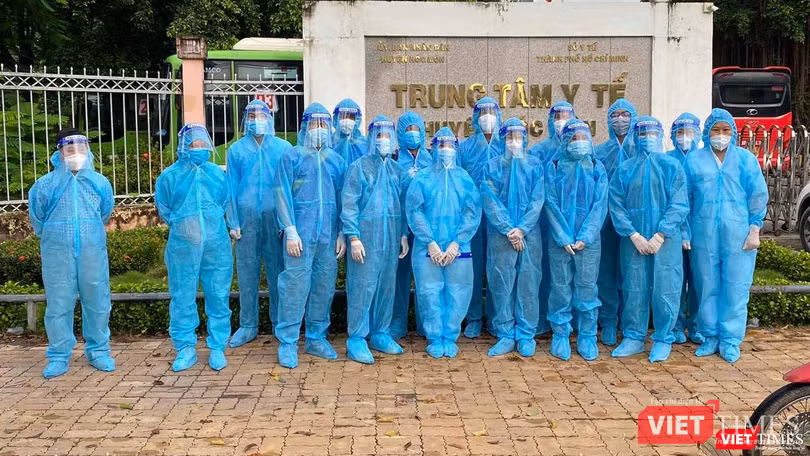 ATM nhân lực tiêm vaccine COVID-19 ở TP.HCM