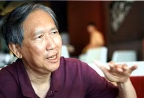 GS Trần Hữu Dũng dạy môn kinh tế vĩ mô, kinh tế quản lý và kinh tế thế giới cho bằng thạc sĩ (MBA) tại Đại học Wright State. Ảnh: Internet