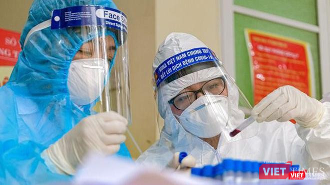 Tăng năng lực xét nghiệm, rà soát mọi đối tượng nguy cơ (Ảnh: BYT) Tăng năng lực xét nghiệm, rà soát mọi đối tượng nguy cơ (Ảnh: BYT)