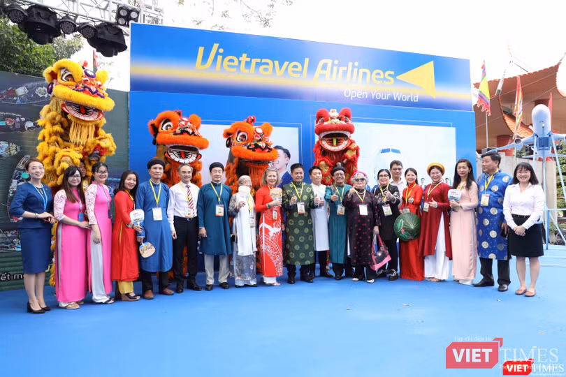 Vietravel Airline tại Lễ hội Tết Việt