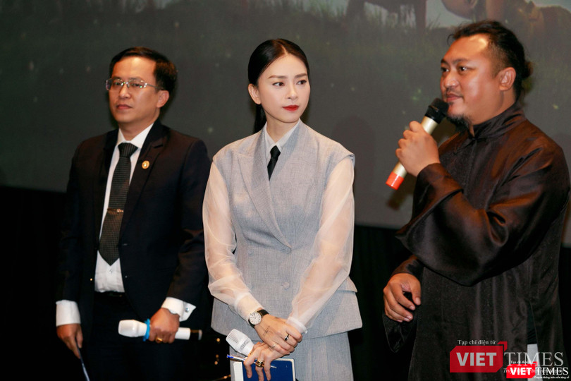 Đạo diễn Phan Gia Nhật Linh và nhà sản xuất Ngô Thanh Vân tại buổi trao đổi với báo chí (Ảnh: ĐPCC) Đạo diễn Phan Gia Nhật Linh và nhà sản xuất Ngô Thanh Vân tại buổi trao đổi với báo chí (Ảnh: ĐPCC)