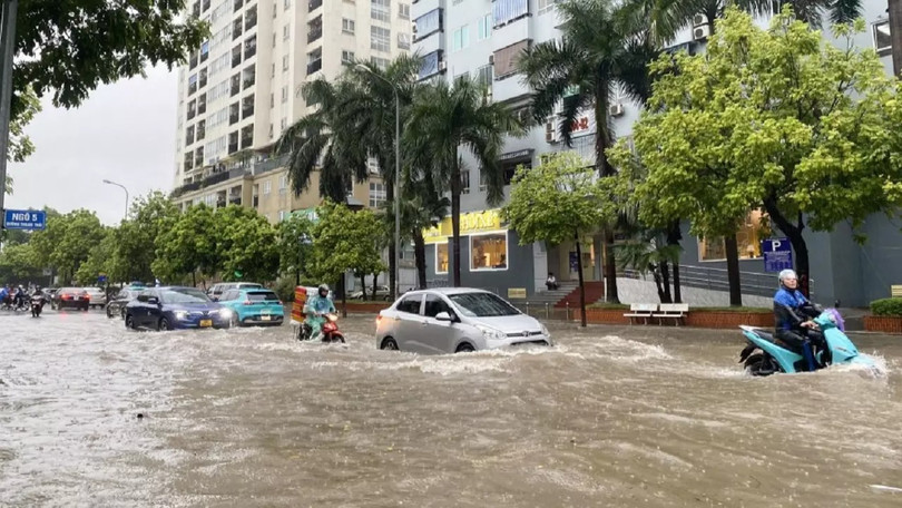 Những nguyên tắc an toàn không thể thiếu khi lái xe dưới trời mưa