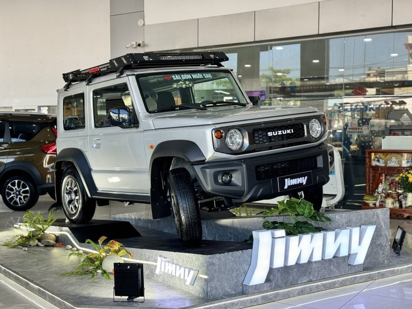 suzuki jimny trong SR.jpeg
