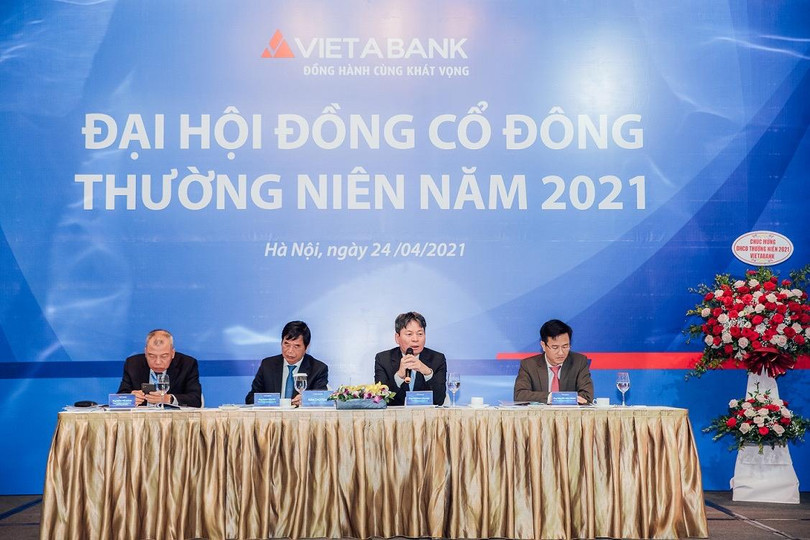 Toàn cảnh ĐHĐCĐ thường niên năm 2021 của VietABank 