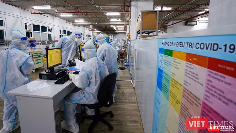 Khu điều trị COVID-19 - Bệnh viện Đại học Y Dược TP.HCM những ngày căng thẳng "chiến đấu" với dịch bệnh lan tràn Khu điều trị COVID-19 - Bệnh viện Đại học Y Dược TP.HCM những ngày căng thẳng "chiến đấu" với dịch bệnh lan tràn