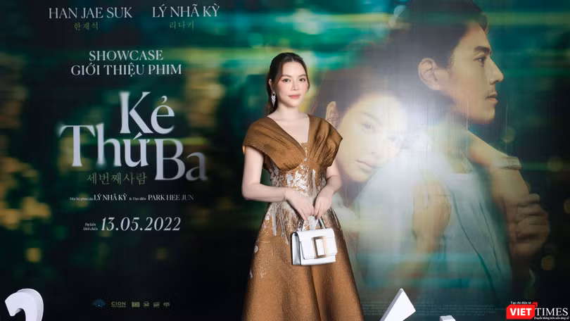 Nhưng ai là “Kẻ thứ 3”?