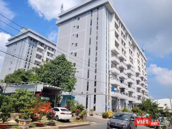 Hơn 350 căn hộ gồm 2 blocks cao 9 tầng, dành cho công nhân