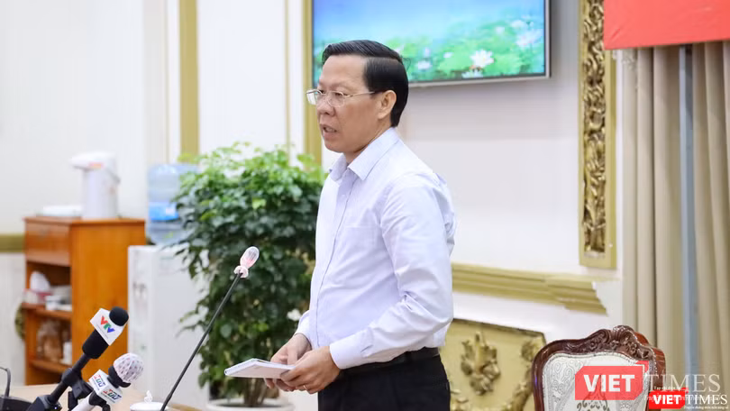 Chủ tịch UBND TP.HCM - Ông Phan Văn Mãi giao nhiệm vụ cho Sở TTTT