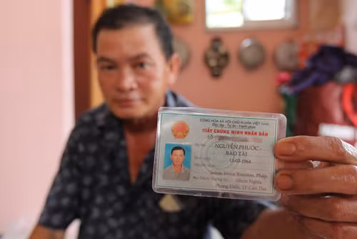 Ông Bảo Tài và chứng minh nhân dân phải ngày trước phải nhờ đến cố Thủ tướng Võ Văn Kiệt trợ giúp mới làm được do có nguyên quán ở Pháp, nơi ông nội và gia ông từng bị lưu đày. Ảnh:Duy Trần