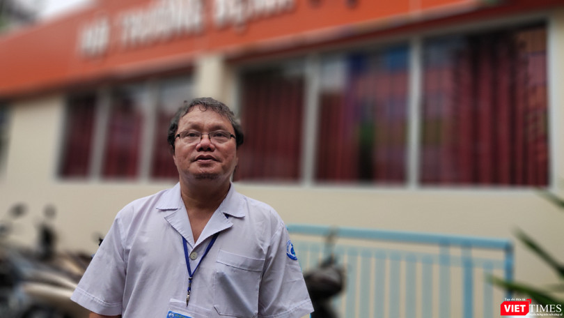 BS Trương Hữu Khanh, trưởng khoa Nhiễm Thần kinh (BV Nhi Đồng 1) khẳng định lý do xét nghiệm gộp COVID-19 khả thi (Ảnh: Hòa Bình) 