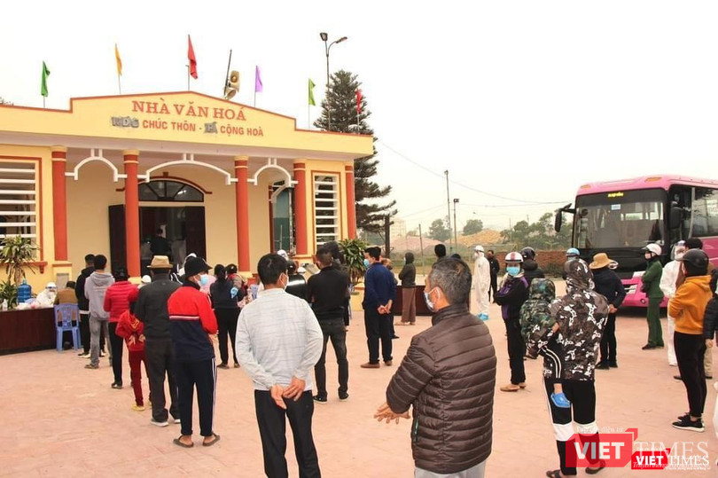 Hơn 600 tình nguyện viên đang làm việc tại tâm dịch Chí Linh (Ảnh: BYT)