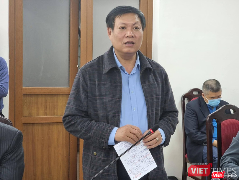 Thứ trưởng Bộ Y tế Đỗ Xuân Tuyên phát biểu tại buổi làm việc với UBND tỉnh Hưng Yên (Ảnh: BYT)
