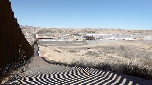 Bức tường 8 tỉ USD của tỉ phú Donald Trump ảnh 1