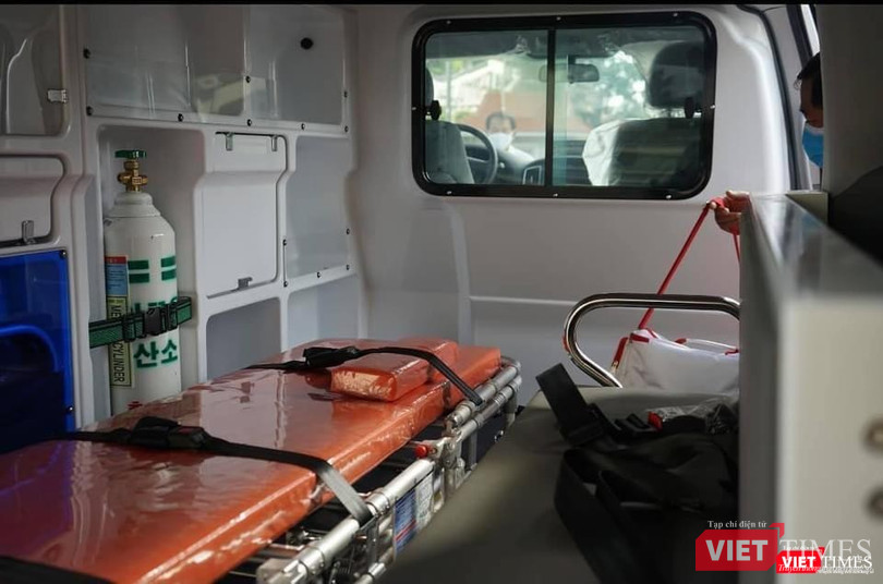 Các xe lưu động được trang bị đầy đủ dụng cụ, bình oxy, thuốc, thiết bị y tế…