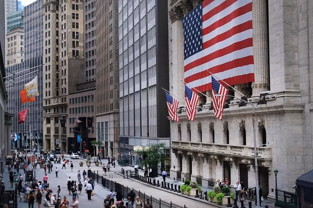 Một nhiệm vụ cực kỳ quan trọng với Joe Biden là phục hồi kinh tế (Ảnh: Getty)