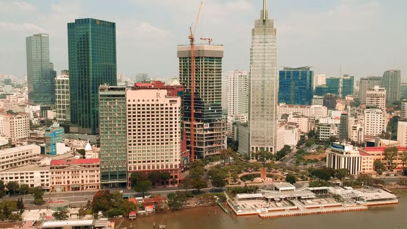 Cất nóc dự án khách sạn Hilton Saigon (Nguồn: Coteccons)