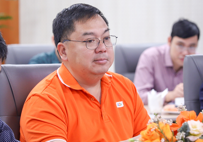 Ông Hoàng Nam Tiến rời ghế Chủ tịch HĐQT FPT Telecom (Ảnh: FPT) Ông Hoàng Nam Tiến rời ghế Chủ tịch HĐQT FPT Telecom (Ảnh: FPT)