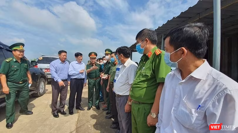 Bộ trưởng Bộ Y tế Nguyễn Thanh Long trong buổi thăm và làm việc với Lãnh đạo tỉnh Tây Ninh về công tác y tế và phòng, chống dịch COVID-19 (Ảnh: BYT) 