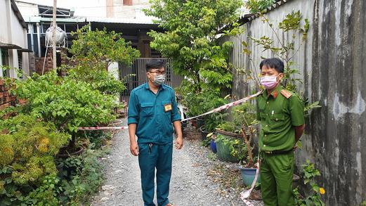 Một khu vực phong toả tại phường Long Bình, quận 9, nơi phát hiện BN1453 (Ảnh: Minh Hoà)