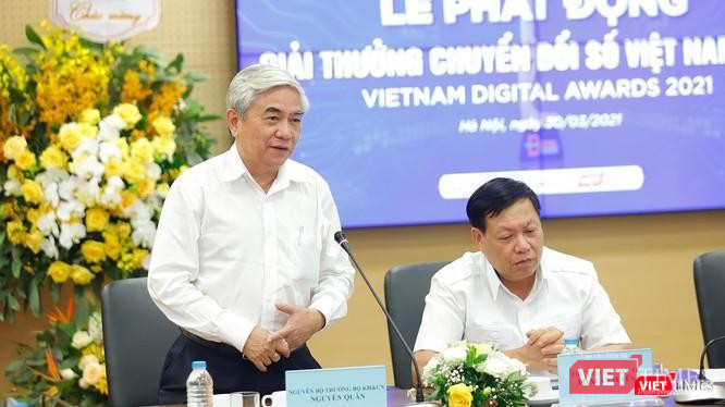 Chuyển đổi số tạo thế cân bằng với “cá mập” toàn cầu ảnh 1 Chuyển đổi số tạo thế cân bằng với “cá mập” toàn cầu ảnh 1