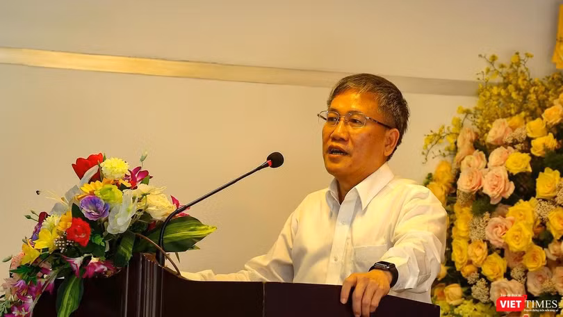 Ông Nguyễn Quang Thanh – Giám đốc Sở TTTT Đà Nẵng tại buổi họp báo sáng 6/4 (Ảnh: Hồ Xuân Mai) 