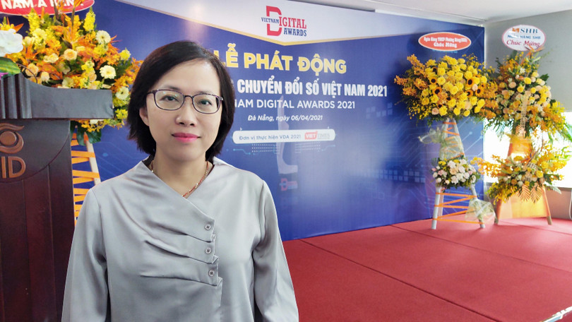 BS Trần Thanh Thuỷ - Phó Giám đốc Sở Y tế đến tham dự họp báo phát động Giải thưởng chuyển đổi số Việt Nam 2021 tại Đà Nẵng (Ảnh: Hoà Bình) 