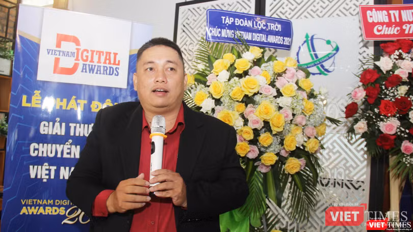 Ông Vũ Tuấn Anh - Phó Tổng Giám đốc Dr SME đưa quan điểm, cốt lõi là tư duy lãnh đạo (Ảnh: Trường Giang)