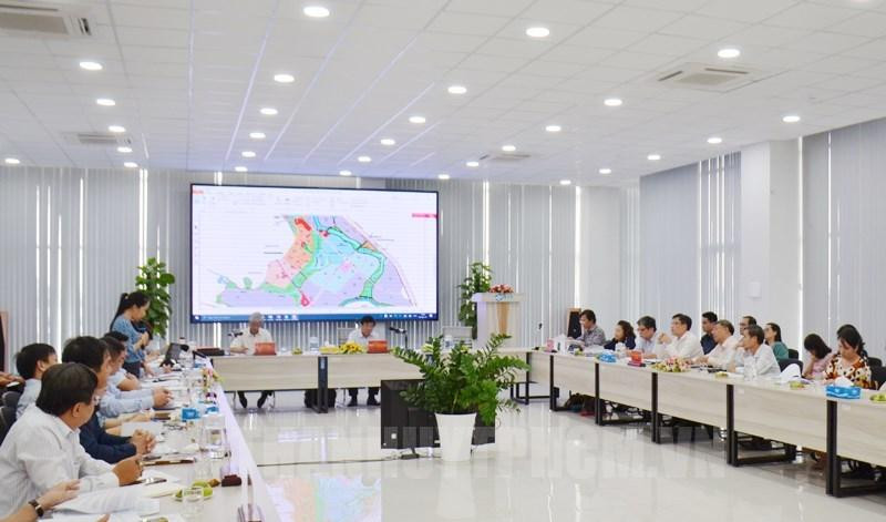 Toàn cảnh cuộc họp với Khu Công nghệ cao (Ảnh: Đan Như) Toàn cảnh cuộc họp với Khu Công nghệ cao (Ảnh: Đan Như)