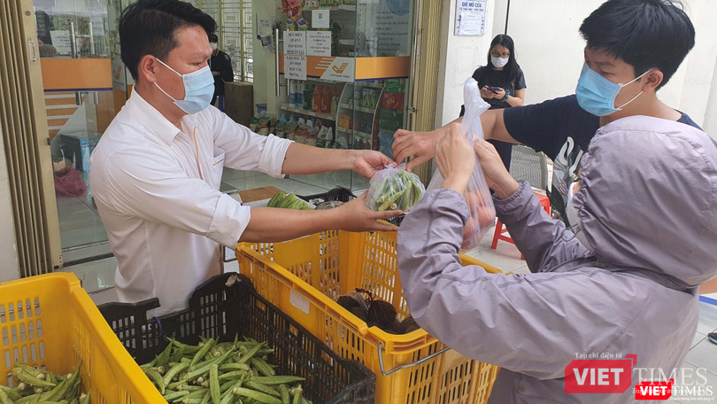 Nông sản thực phẩm tới vùng dịch TP.HCM. Ảnh: Lê Toàn