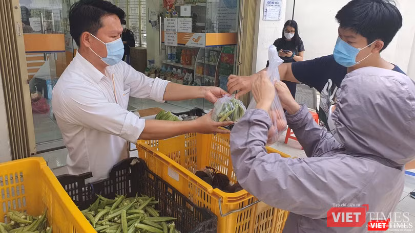 Nông sản thực phẩm tới vùng dịch TP.HCM. Ảnh: Lê Toàn