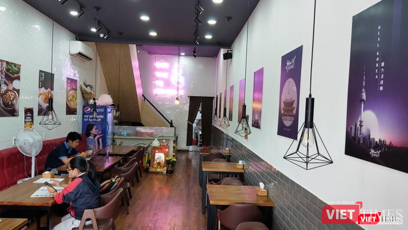 Chủ nhà hàng Miss Korea (229 Trần Hưng Đạo, phường Cô Giang, quận 1) cho biết đến nay chưa dám mở lại nếu chỉ để bán mang đi. Ảnh: HB