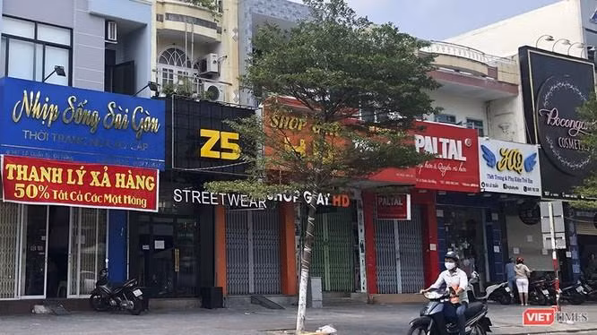 Cửa hàng đóng cửa vì Covid-19 (Ảnh minh họa)