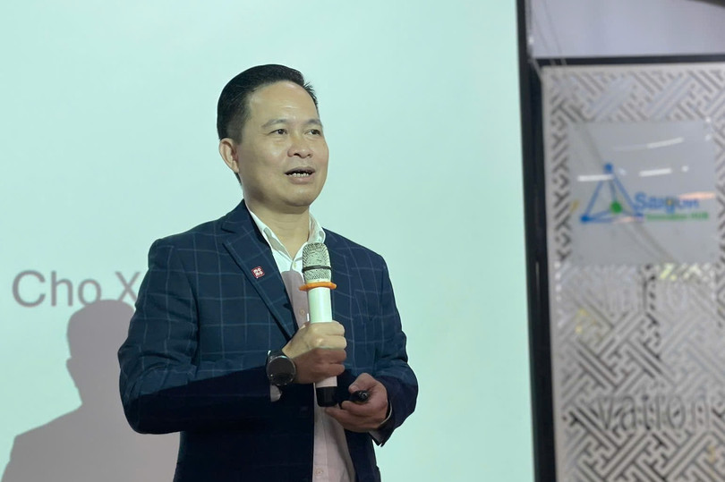 Hanh trinh 17 nam Momo.jpg