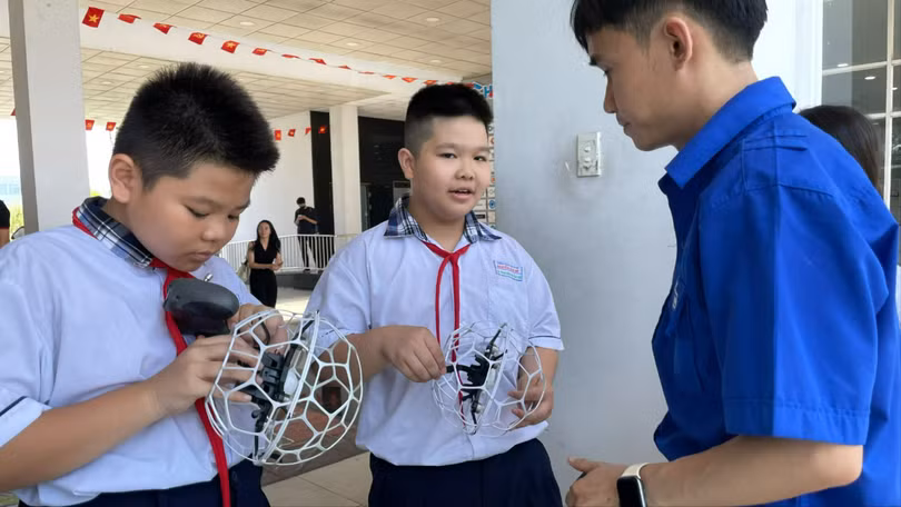 Hoi thao quan ly drone 2.jpg