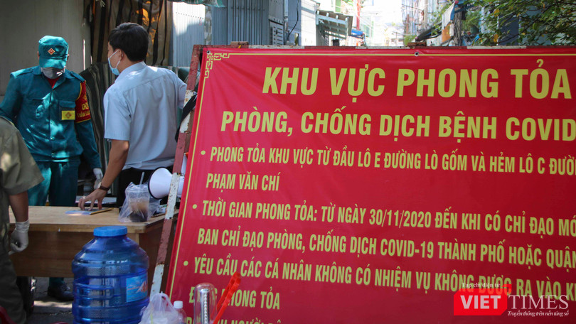 Mặc dù khu vực phong toả nhưng đời sống cư dân được đảm bảo bình ổn Mặc dù khu vực phong toả nhưng đời sống cư dân được đảm bảo bình ổn