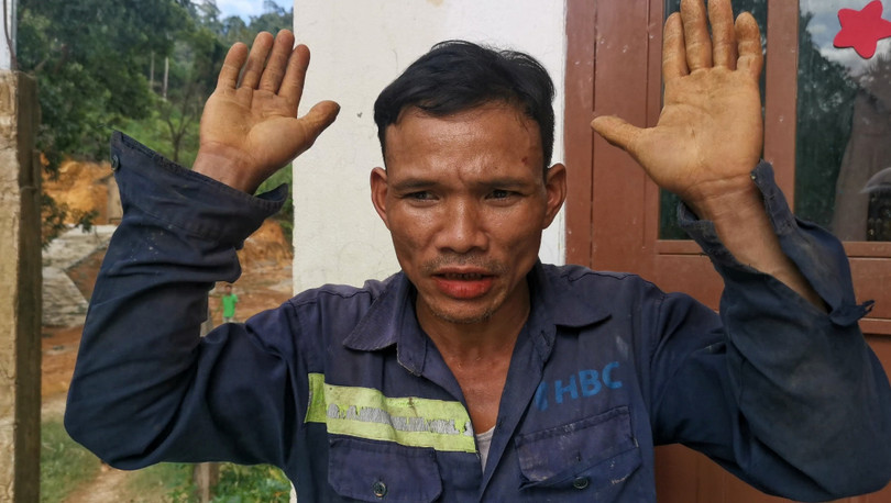 Ông Nguyễn Thành Sơn - nhân chứng của vụ sạt lở kinh hoàng (Ảnh: Ngọc Tân) Ông Nguyễn Thành Sơn - nhân chứng của vụ sạt lở kinh hoàng (Ảnh: Ngọc Tân)