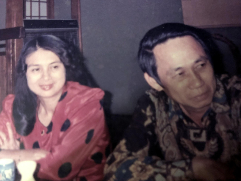 Đại sứ Lê Mai và Phu nhân Đại sứ Lê Hoàng Mai trong thời gian ở Bangkok (cuối 1986 đến đầu 1990). Copyright Lê Hoàng Mai.