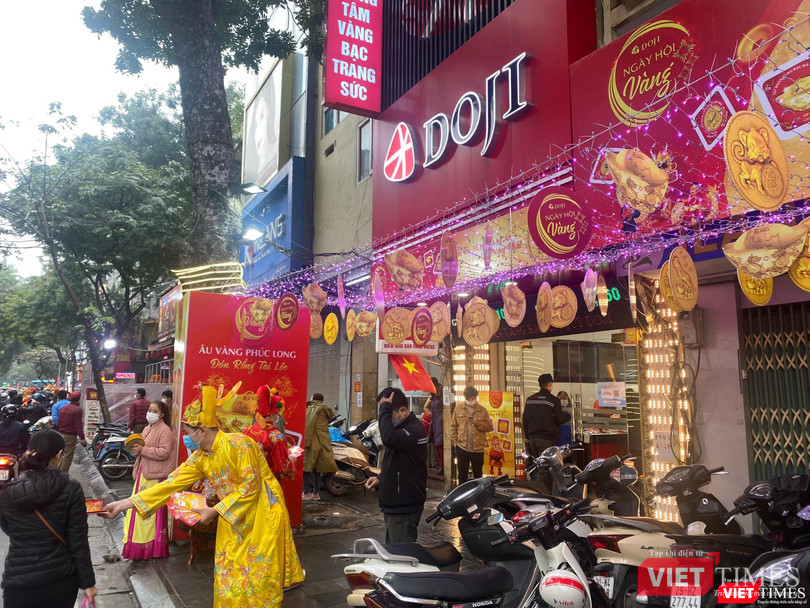 Một cửa hàng thuộc hệ thống vàng bạc đá quý Doji Một cửa hàng thuộc hệ thống vàng bạc đá quý Doji